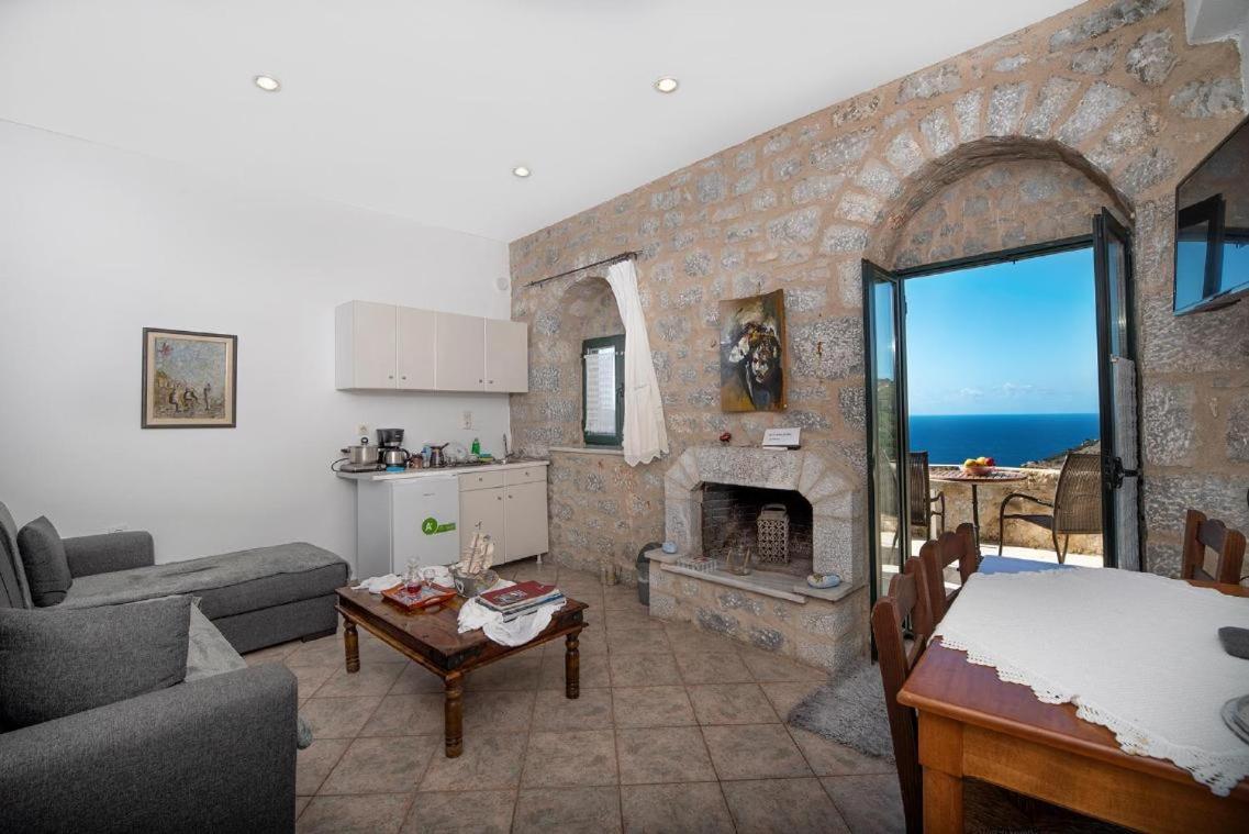 Olga'S House Apartment Neo Oitilo Luaran gambar